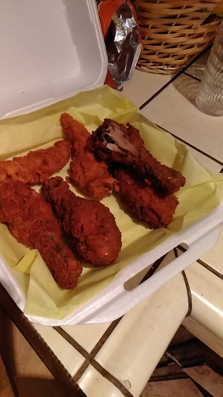 Mikes Express Pizza | restaurant | 2400 Wible Rd, Bakersfield, CA 93304, USA | 6613968200 OR +1 661-396-8200