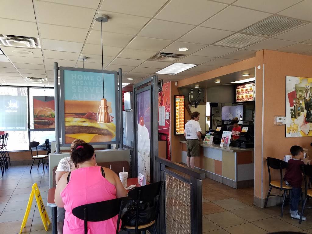 Jack in the Box | restaurant | 2101 Palos Verdes Dr N, Lomita, CA 90717, USA | 3103254552 OR +1 310-325-4552