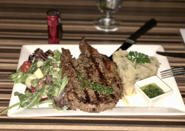 Penumbra Restaurant & Wine Bar | restaurant | 3309 W Fullerton Ave, Chicago, IL 60647, USA | 7737722343 OR +1 773-772-2343