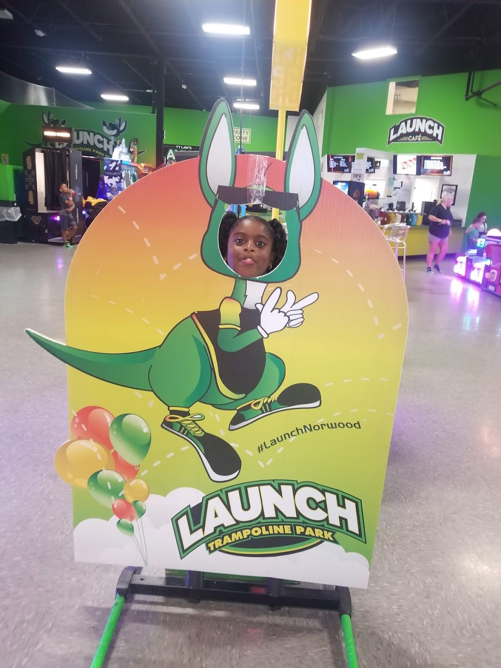 Launch Trampoline Park Norwood | restaurant | 570 Providence Hwy, Norwood, MA 02062, USA | 7812555867 OR +1 781-255-5867