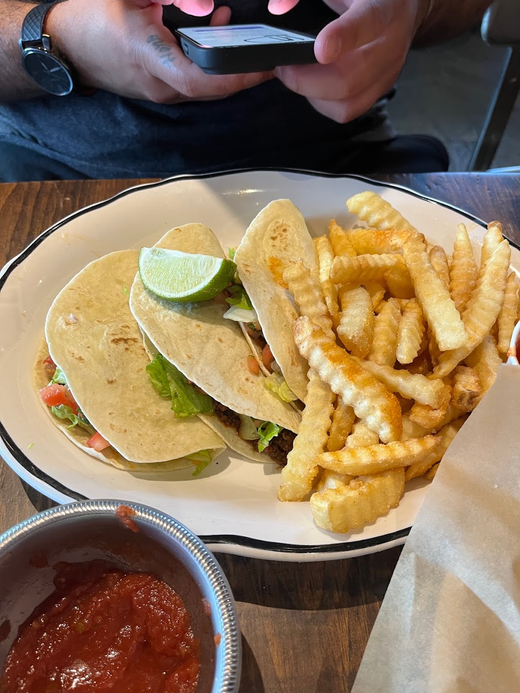 Dos Bocas | restaurant | 275 Baker St NW, Atlanta, GA 30313, USA | 4047048078 OR +1 404-704-8078