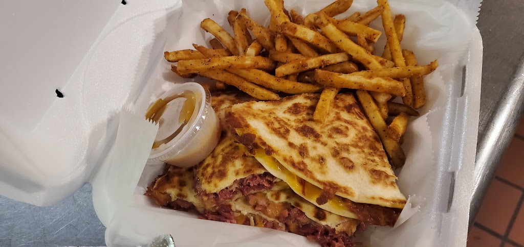 Gotcha Foods | restaurant | 6222 W Fond Du Lac Ave, Milwaukee, WI 53218, USA | 4045765385 OR +1 404-576-5385