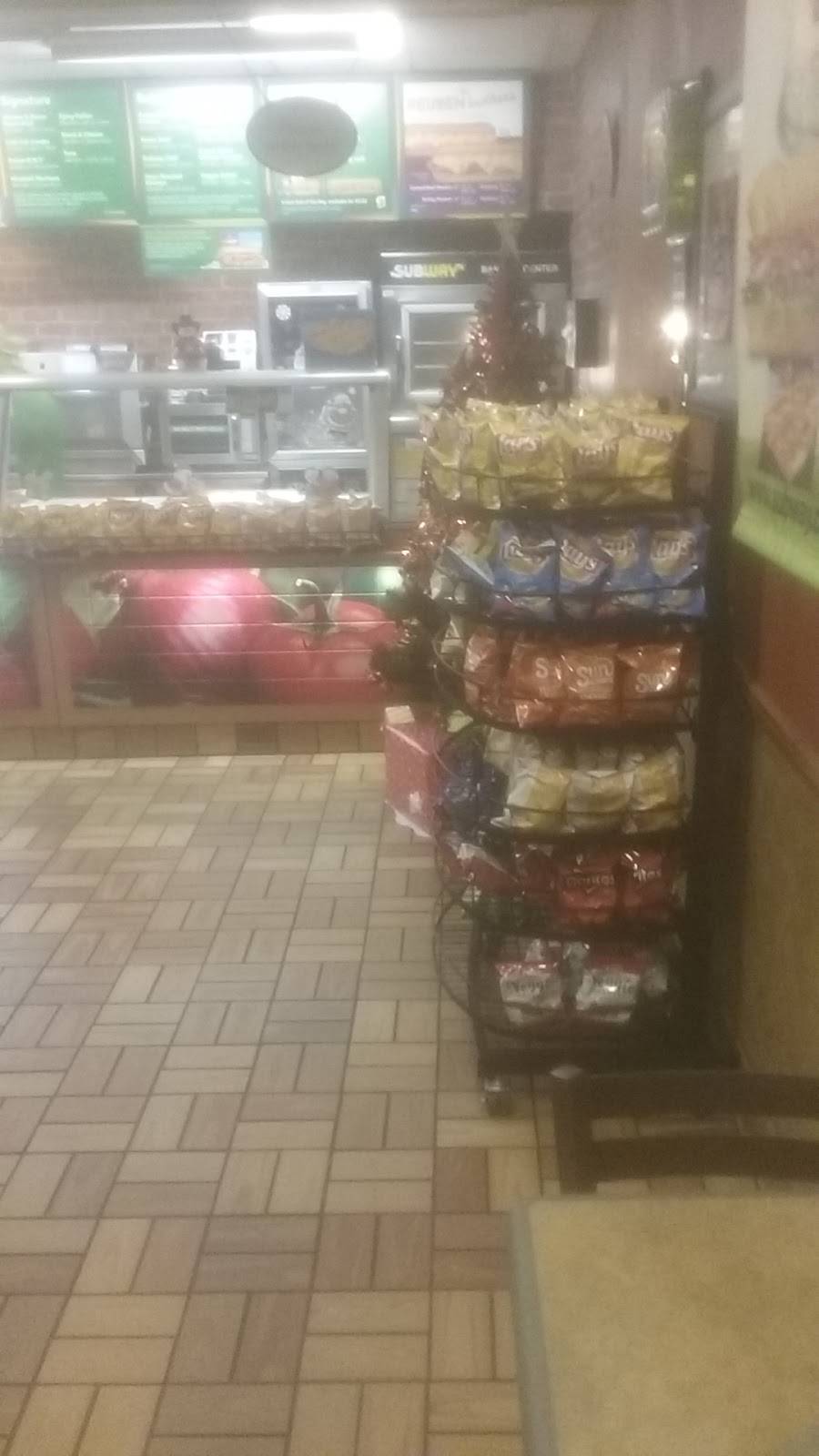 Subway | restaurant | 505 Cypress Gardens Blvd, Winter Haven, FL 33880, USA | 8632947135 OR +1 863-294-7135