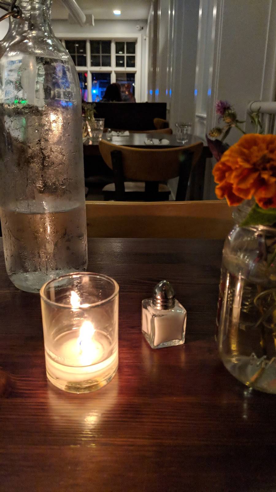 Green Hill Kitchen | restaurant | 48 Front St, Greenport, NY 11944, USA | 6314774900 OR +1 631-477-4900