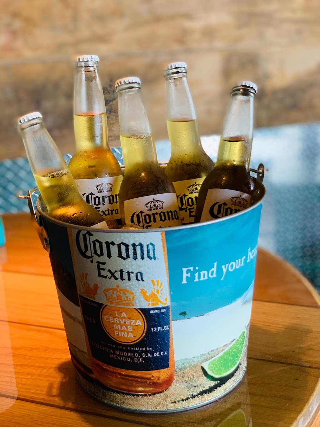 Ojos Wings y Pizza | meal takeaway | 3701 W Northwest Hwy #309, Dallas, TX 75220, USA | 4698093064 OR +1 469-809-3064