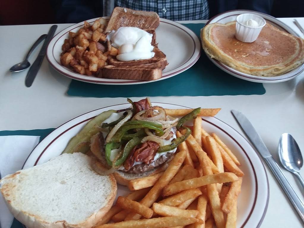 Teds Place | restaurant | 642 Washington St, Whitman, MA 02382, USA | 7814472100 OR +1 781-447-2100