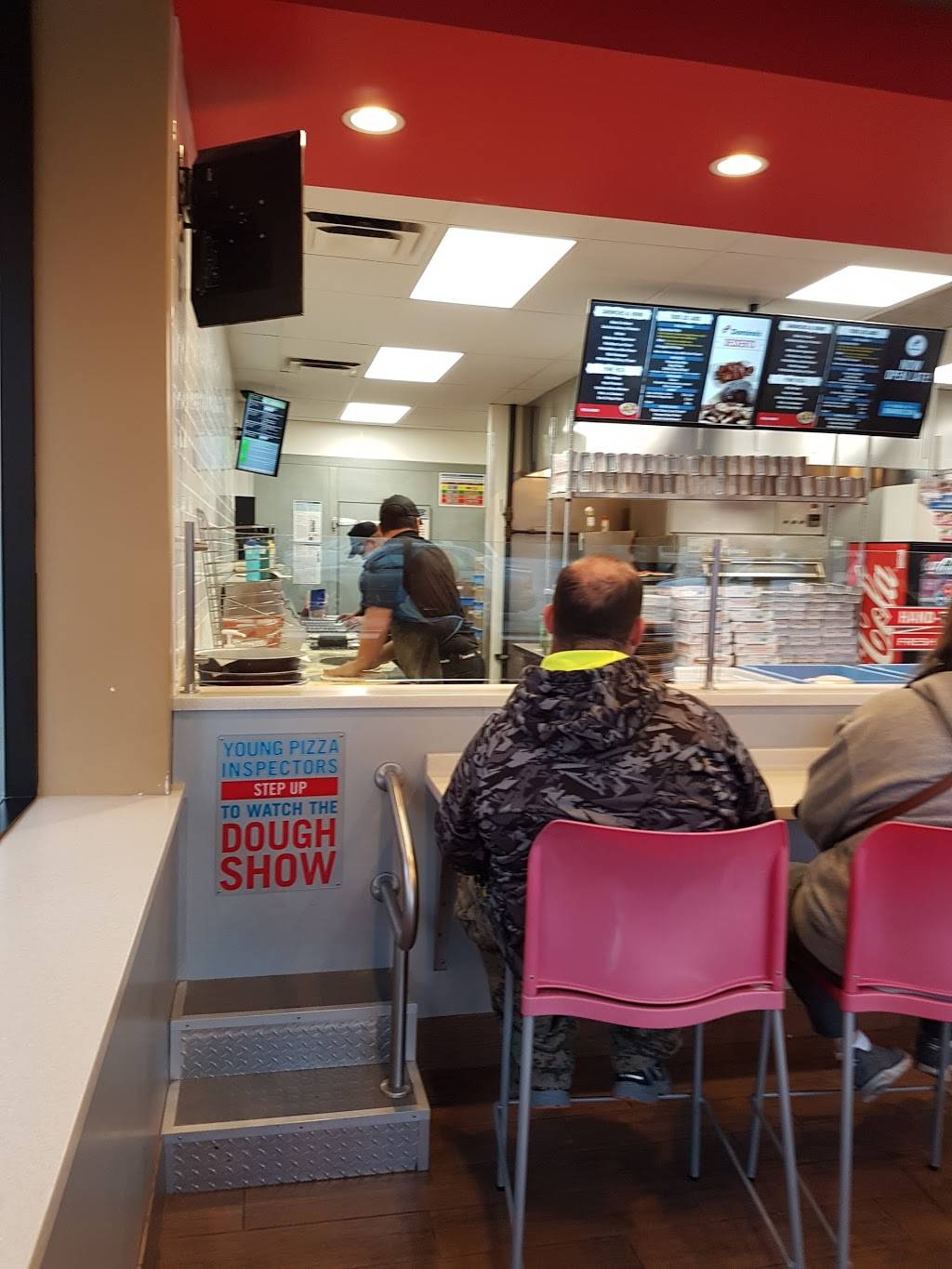 Dominos Pizza | meal delivery | 1338 W Forest Home Ave, Milwaukee, WI 53204, USA | 4146453303 OR +1 414-645-3303