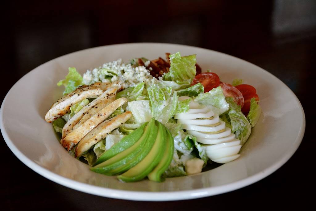 Ricardos Bar and Grill | restaurant | 2700 Yulupa Ave, Santa Rosa, CA 95405, USA | 7075457696 OR +1 707-545-7696