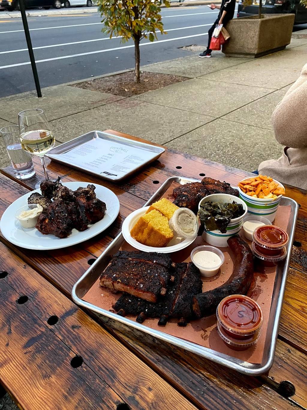 The Lucky Well - Spring Arts | restaurant | 990 Spring Garden St, Philadelphia, PA 19123, USA | 2156464242 OR +1 215-646-4242