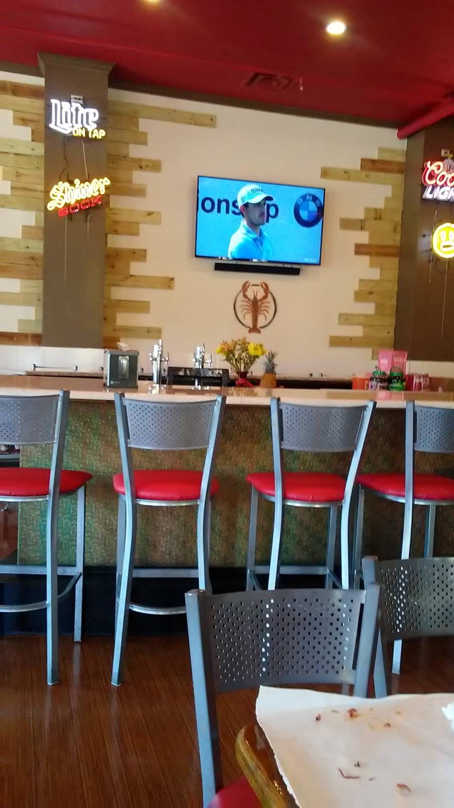 The Crab Lounge | restaurant | 209 E Pleasant Run Rd #141, DeSoto, TX 75115, USA | 4692060124 OR +1 469-206-0124