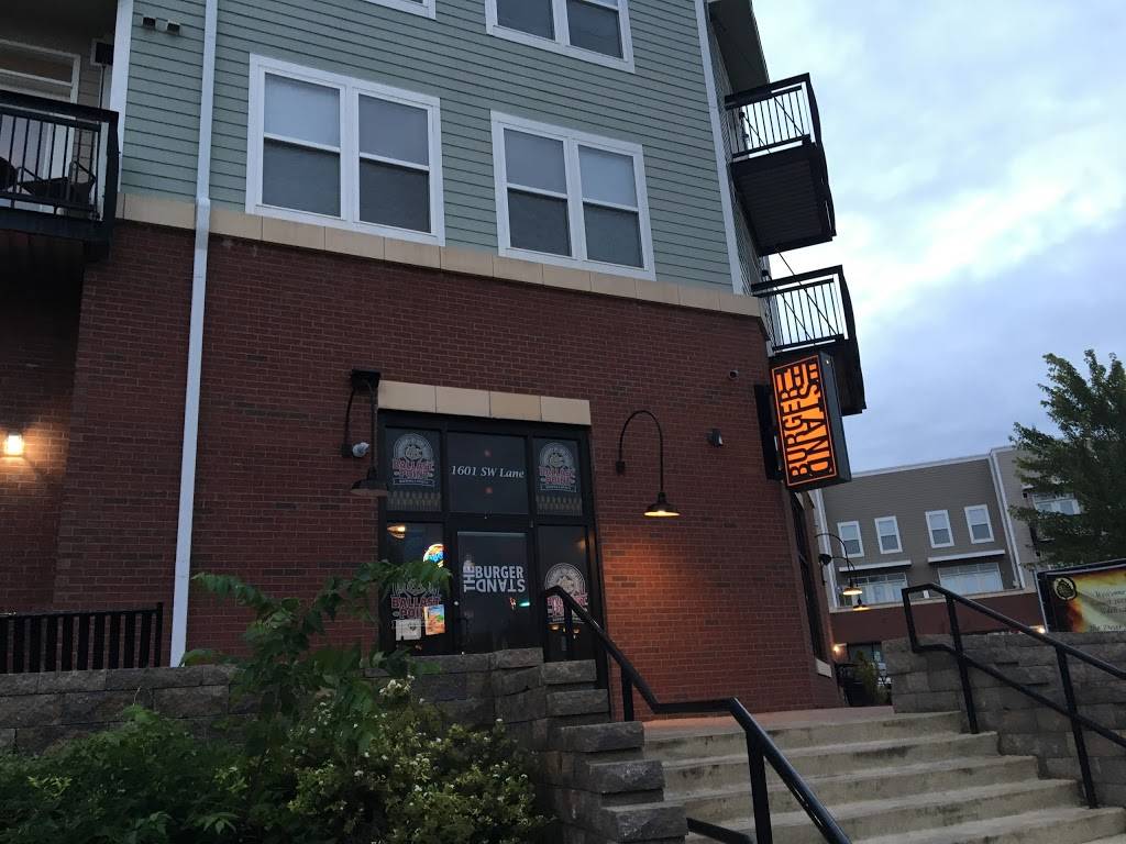The Burger Stand at College Hill | restaurant | 1601 SW Lane St, Topeka, KS 66604, USA | 7857838900 OR +1 785-783-8900