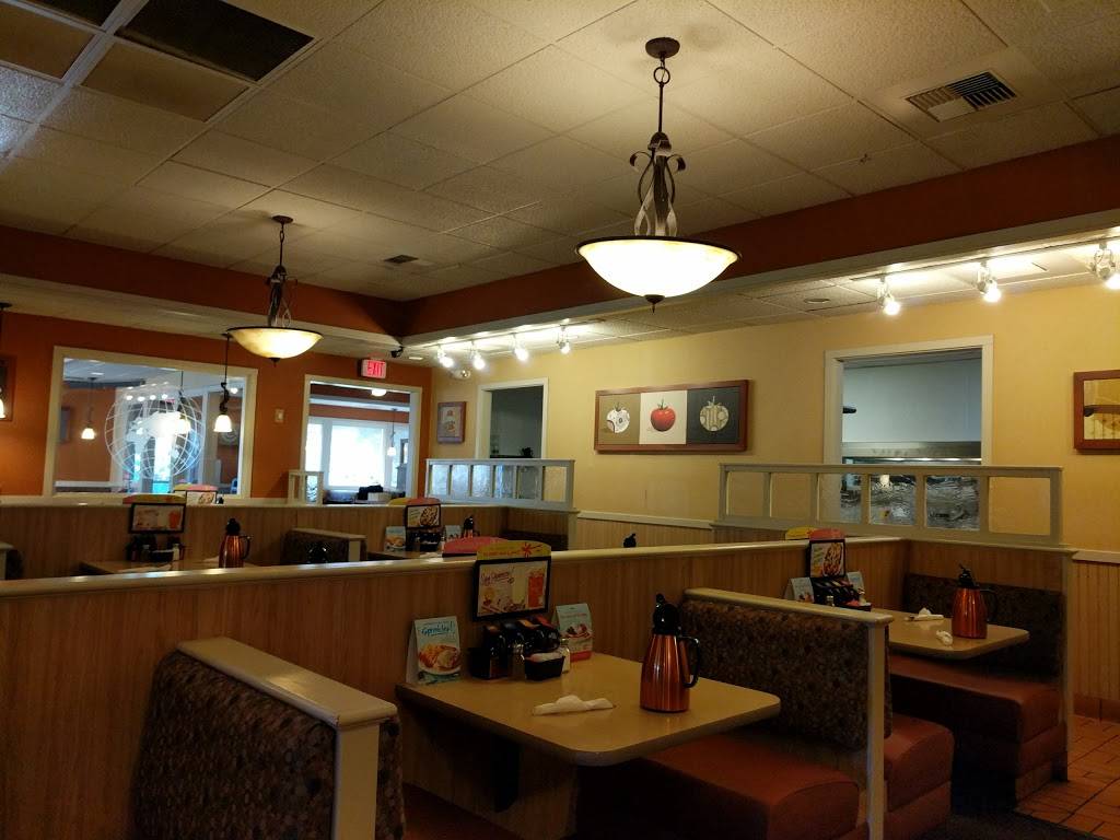 IHOP | restaurant | 2040 Business Ln, Chico, CA 95928, USA | 5308934988 OR +1 530-893-4988