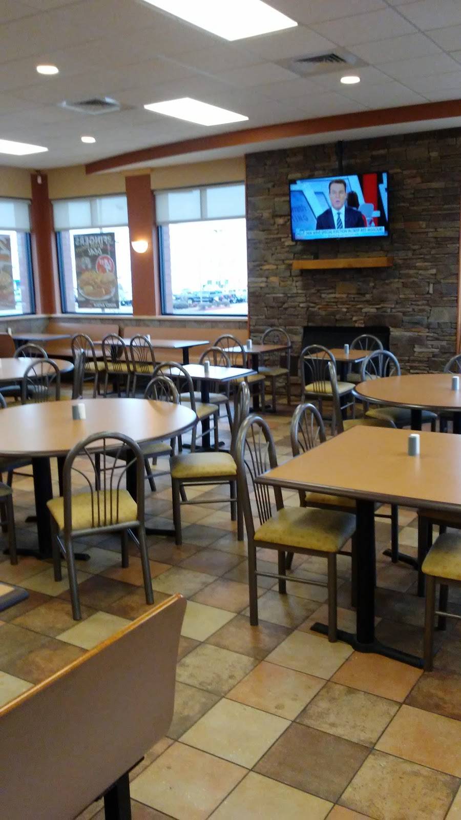 Jacks | restaurant | 2119 N Locust Ave, Lawrenceburg, TN 38464, USA | 9312447466 OR +1 931-244-7466