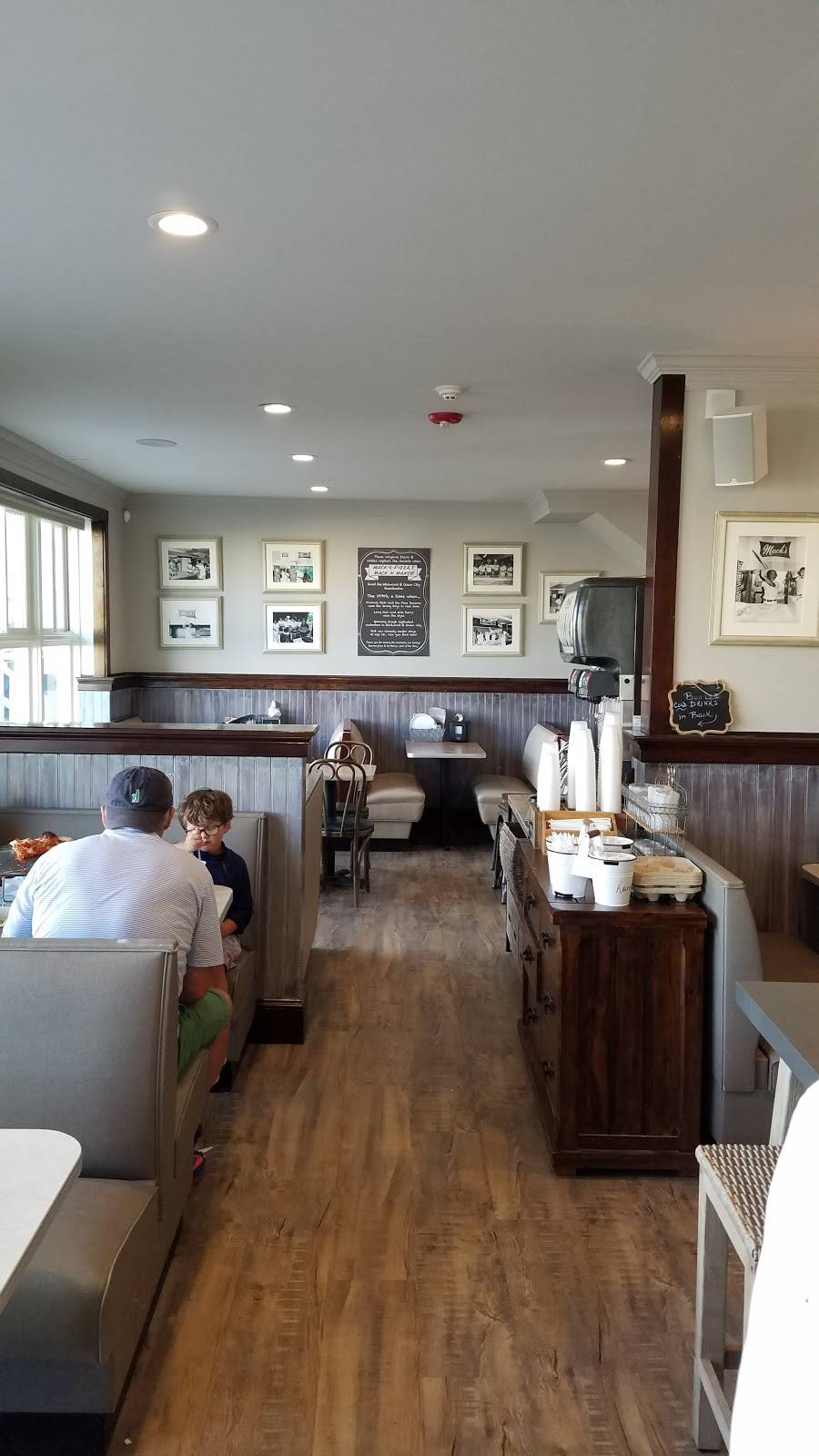 Macks Pizza of Stone Harbor | restaurant | 8301 3rd Ave, Stone Harbor, NJ 08247, USA | 6093686224 OR +1 609-368-6224