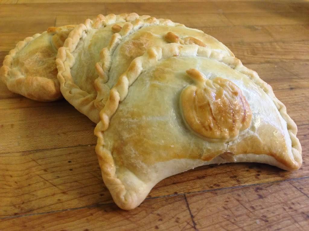 El Porteño Empanadas | restaurant | One Ferry Building, #18, San Francisco, CA 94111, USA | 4155134529 OR +1 415-513-4529