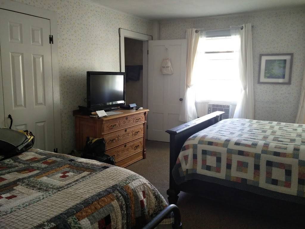 West Dover Inn | restaurant | 108 VT-100, West Dover, VT 05356, USA | 8024645207 OR +1 802-464-5207