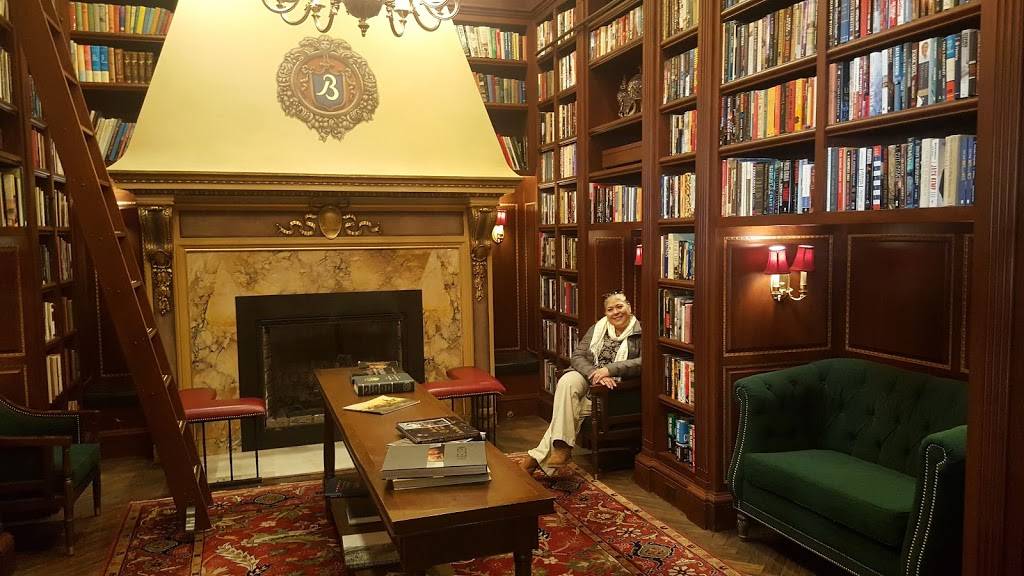 The Broadmoor | restaurant | 1 Lake Ave, Colorado Springs, CO 80906, USA | 8007555011 OR +1 800-755-5011