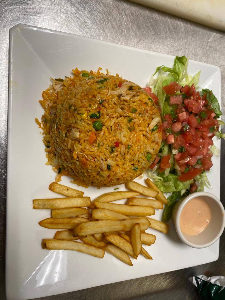 Delicias de la Gracia | restaurant | 72 Main St, South Bound Brook, NJ 08880, USA | 7322715111 OR +1 732-271-5111