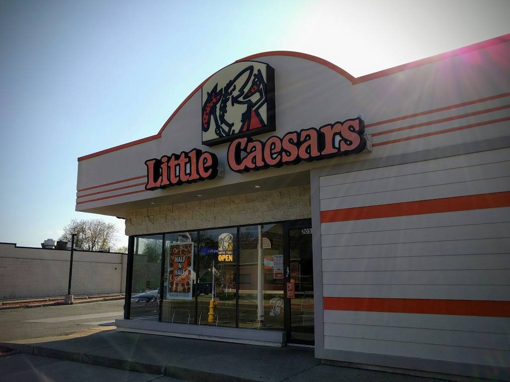 Little Caesars Pizza | meal takeaway | 2051 Coolidge Hwy, Berkley, MI 48072, USA | 2485410444 OR +1 248-541-0444