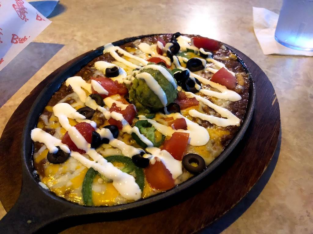 Bubbas 33 | restaurant | 17757 Hall Rd, Macomb, MI 48044, USA | 5862862933 OR +1 586-286-2933