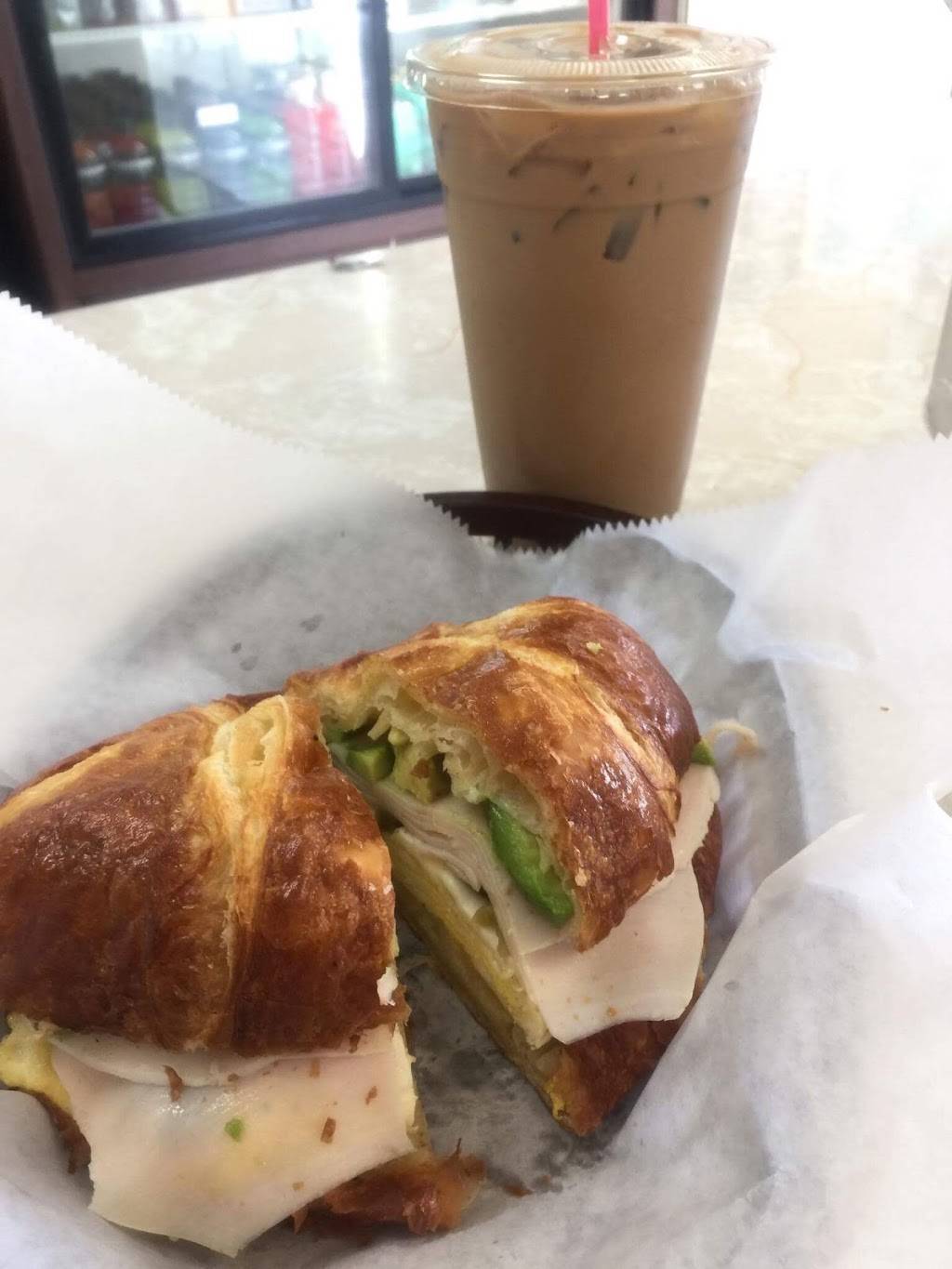 Super Star Donuts | bakery | 1050 Kendall Dr # B, San Bernardino, CA 92407, USA | 9098837571 OR +1 909-883-7571