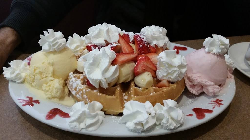 D & D Coffee Shop | cafe | 4508 Fort Hamilton Pkwy, Brooklyn, NY 11219, USA | 7184388365 OR +1 718-438-8365