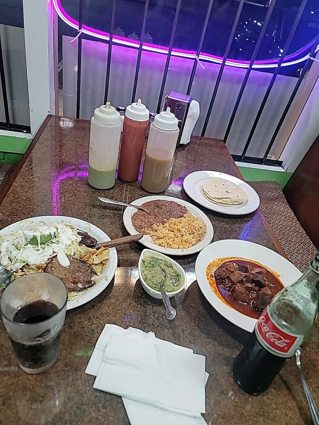 La Alegria Restaurant | restaurant | 13116 NE Sandy Blvd, Portland, OR 97230, USA | 5039541942 OR +1 503-954-1942