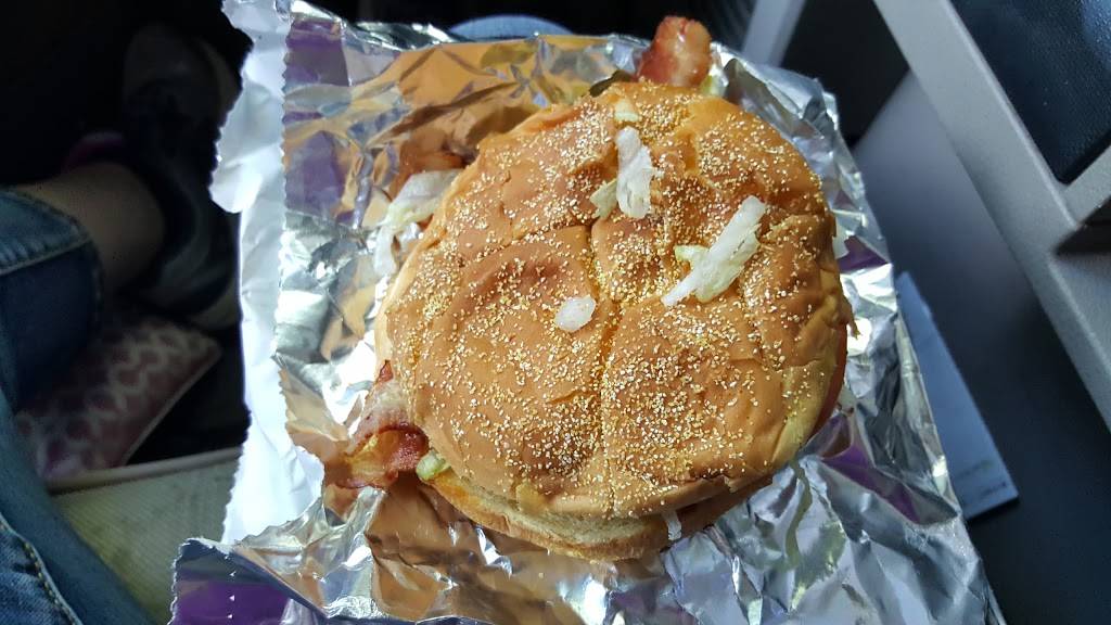 Big Bubbas Burgers | restaurant | 18471 WA-3, Allyn, WA 98524, USA | 3602756000 OR +1 360-275-6000