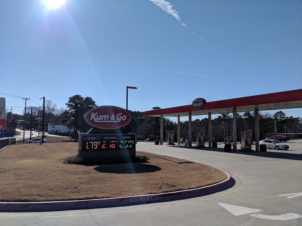 Kum & Go | meal takeaway | 2202 Military Rd, Benton, AR 72015, USA | 5017784952 OR +1 501-778-4952