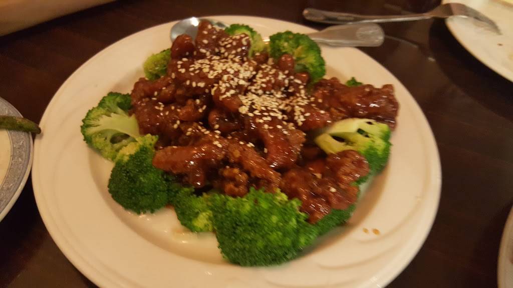 Red Lantern Chinese Cuisine | restaurant | 926 S Grand Ave, Glendora, CA 91740, USA | 6265940086 OR +1 626-594-0086