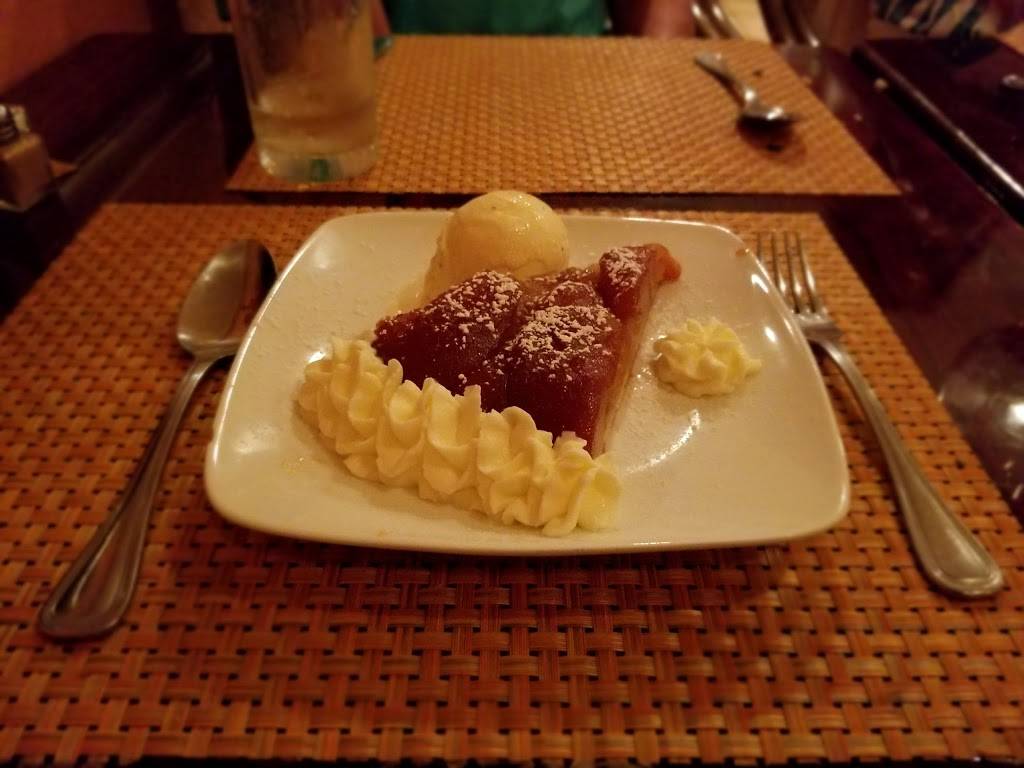 Restaurant Bonjour | restaurant | 2099 Pine Ridge Rd, Naples, FL 34109, USA | 2395662275 OR +1 239-566-2275