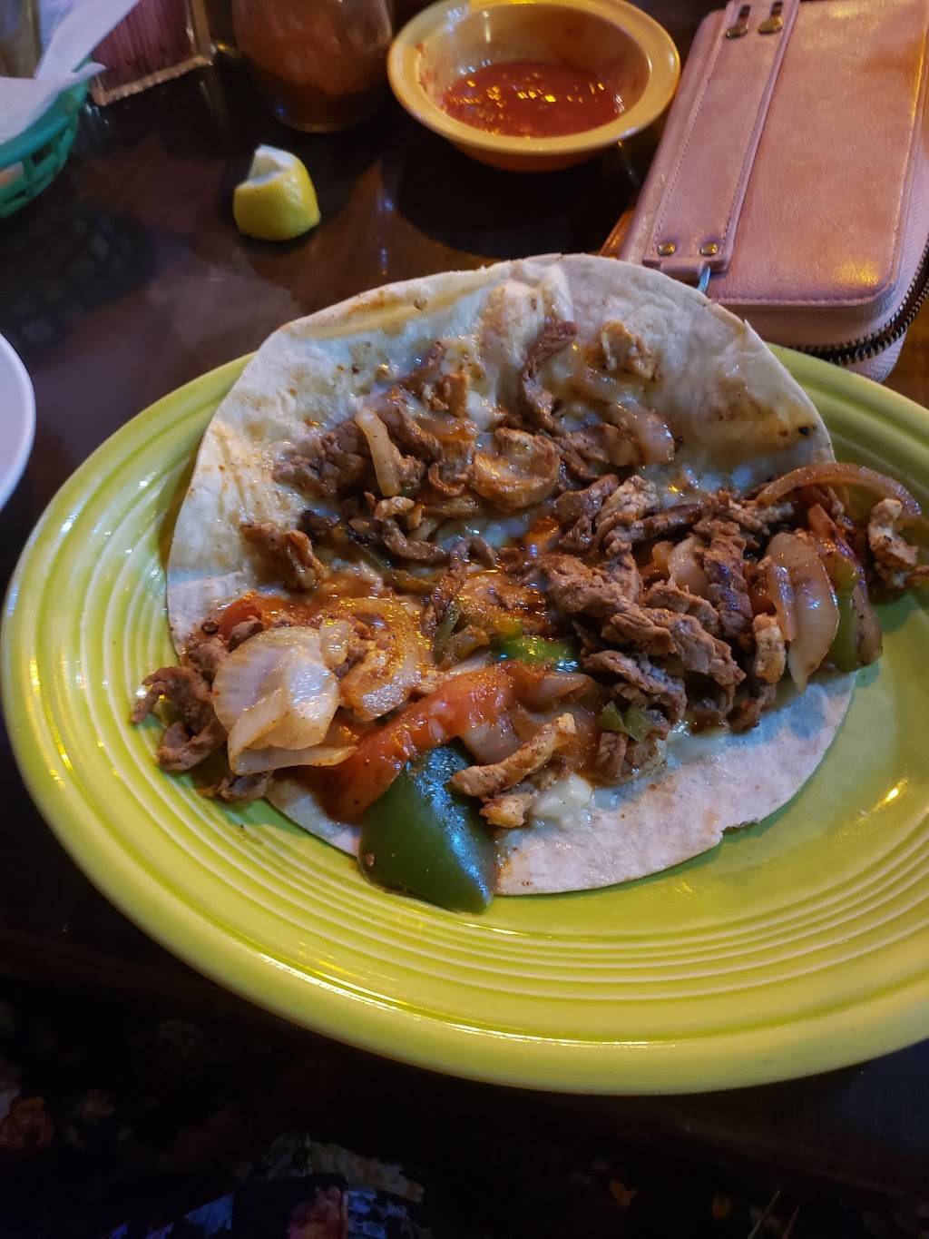 Salsas Mexican Restaurant | restaurant | 509 Springridge Rd B, Clinton, MS 39056, USA | 6019243733 OR +1 601-924-3733