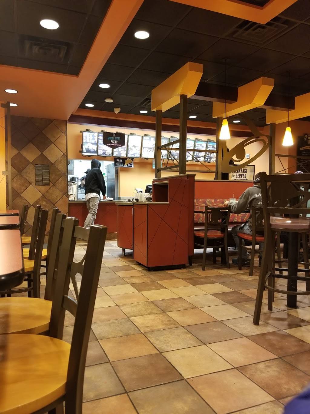 Taco Bell | meal takeaway | 300 Cleveland St, Muscatine, IA 52761, USA | 5633162046 OR +1 563-316-2046