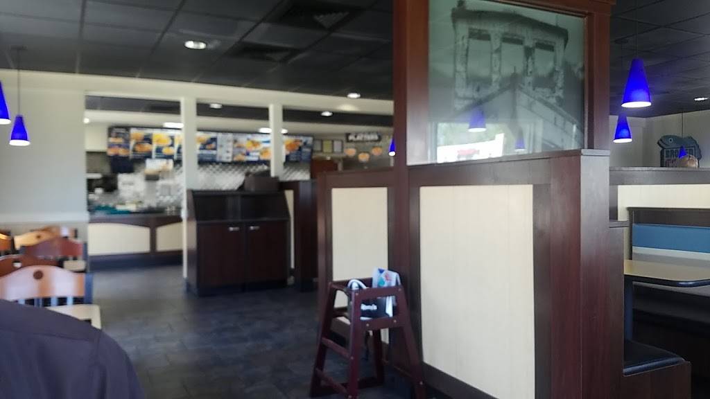 Long John Silvers | restaurant | 2354 Fort Henry Dr, Kingsport, TN 37664, USA | 4232466921 OR +1 423-246-6921