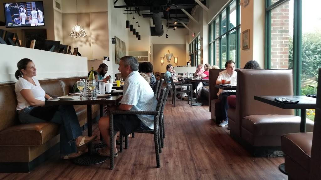 Southern Lights Bistro | restaurant | 2415 Lawndale Dr, Greensboro, NC 27408, USA | 3363799414 OR +1 336-379-9414