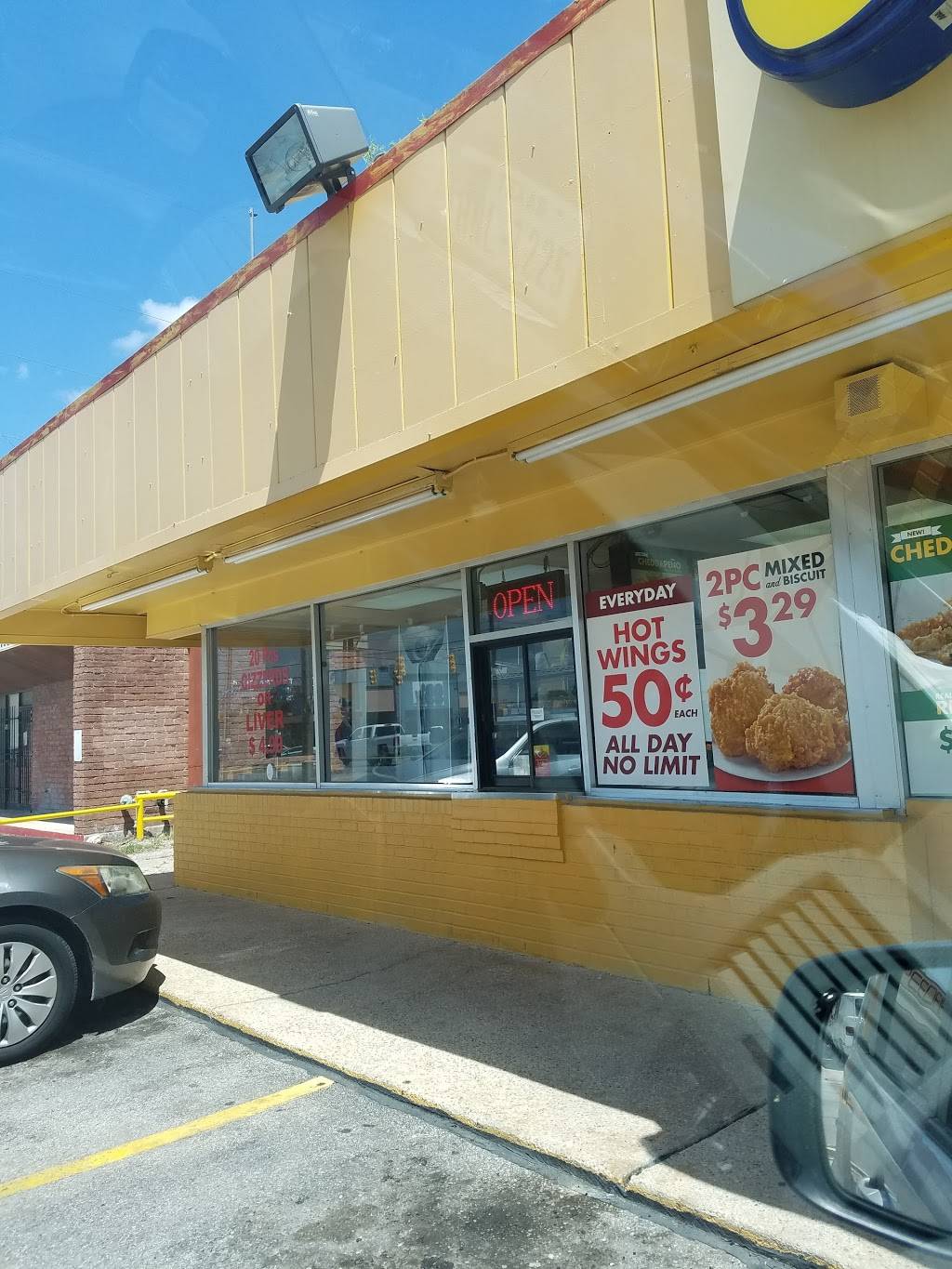 Churchs Chicken | restaurant | 2431 Basse Rd, San Antonio, TX 78213, USA | 2103441422 OR +1 210-344-1422