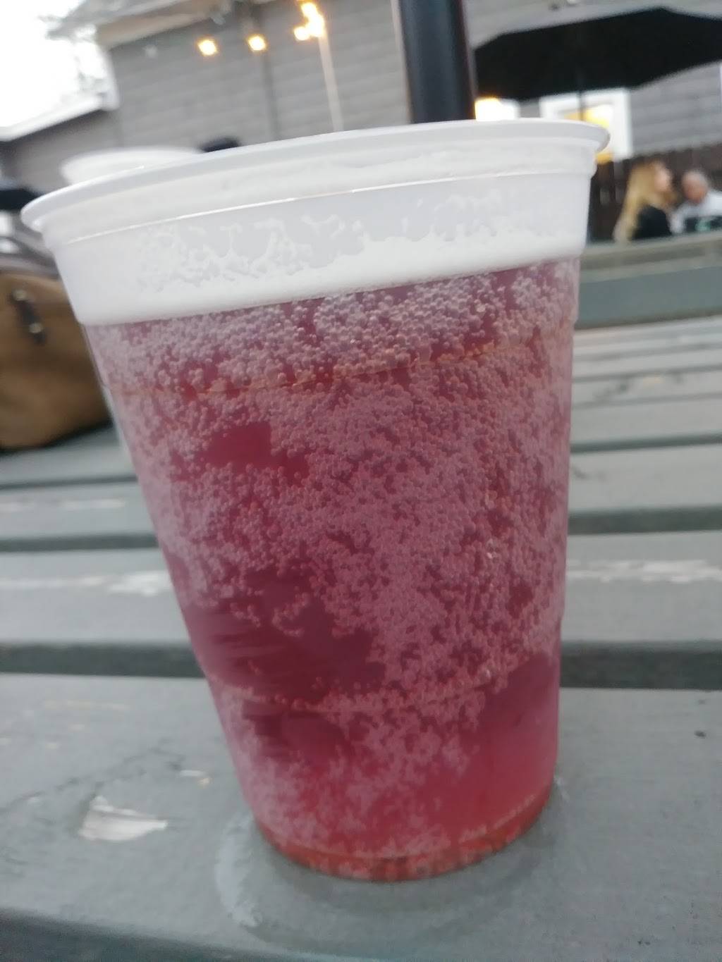 Bud and Tooties | restaurant | 601 W High Ave, New Philadelphia, OH 44663, USA | 3303088210 OR +1 330-308-8210