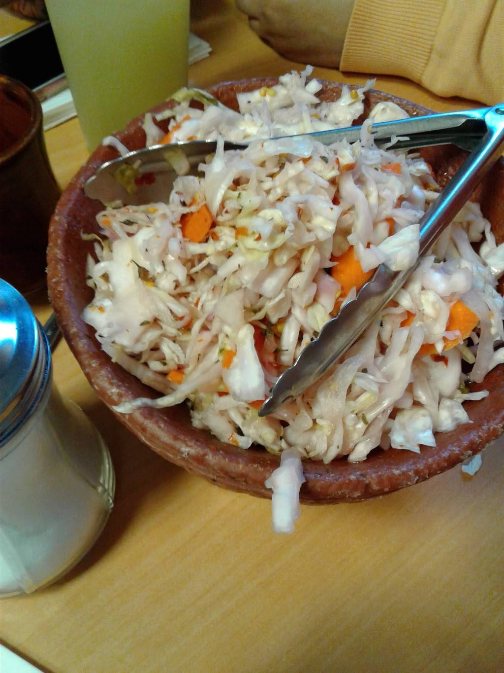 El Migueleno | restaurant | 2301 S Vermont Ave, Los Angeles, CA 90007, USA | 3236897993 OR +1 323-689-7993