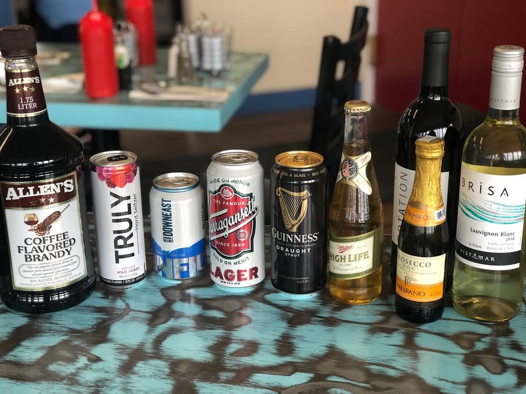 Pilots Cove Cafe | restaurant | 199 Airport Rd, Sanford, ME 04073, USA | 2078501183 OR +1 207-850-1183