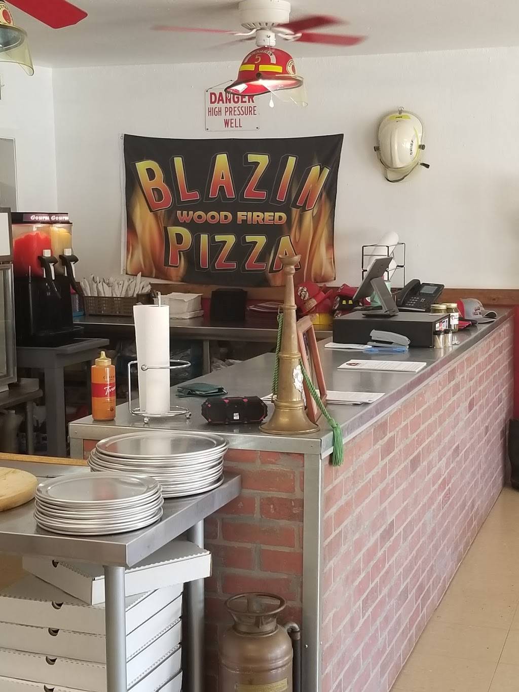 Blazin Pizza Company | restaurant | 303 Locust St, Point, TX 75472, USA | 9035134329 OR +1 903-513-4329