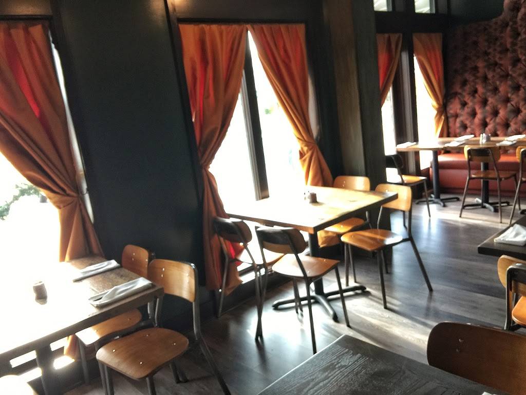 Red Red Wine Bar OC | restaurant | 12 48th St, Ocean City, MD 21842, USA | 4436646801 OR +1 443-664-6801