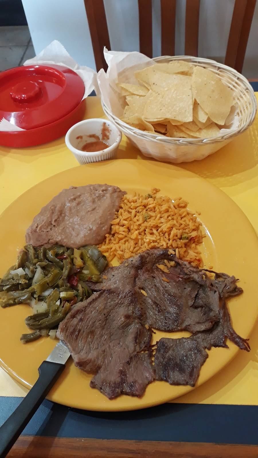 La Tia Bertha | restaurant | 7101 Bandera Rd, San Antonio, TX 78238, USA | 2103621057 OR +1 210-362-1057