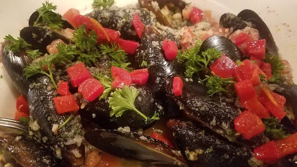 Abbeys Restaurant & Lounge | night club | 145 Zane St, Wheeling, WV 26003, USA | 3042330729 OR +1 304-233-0729