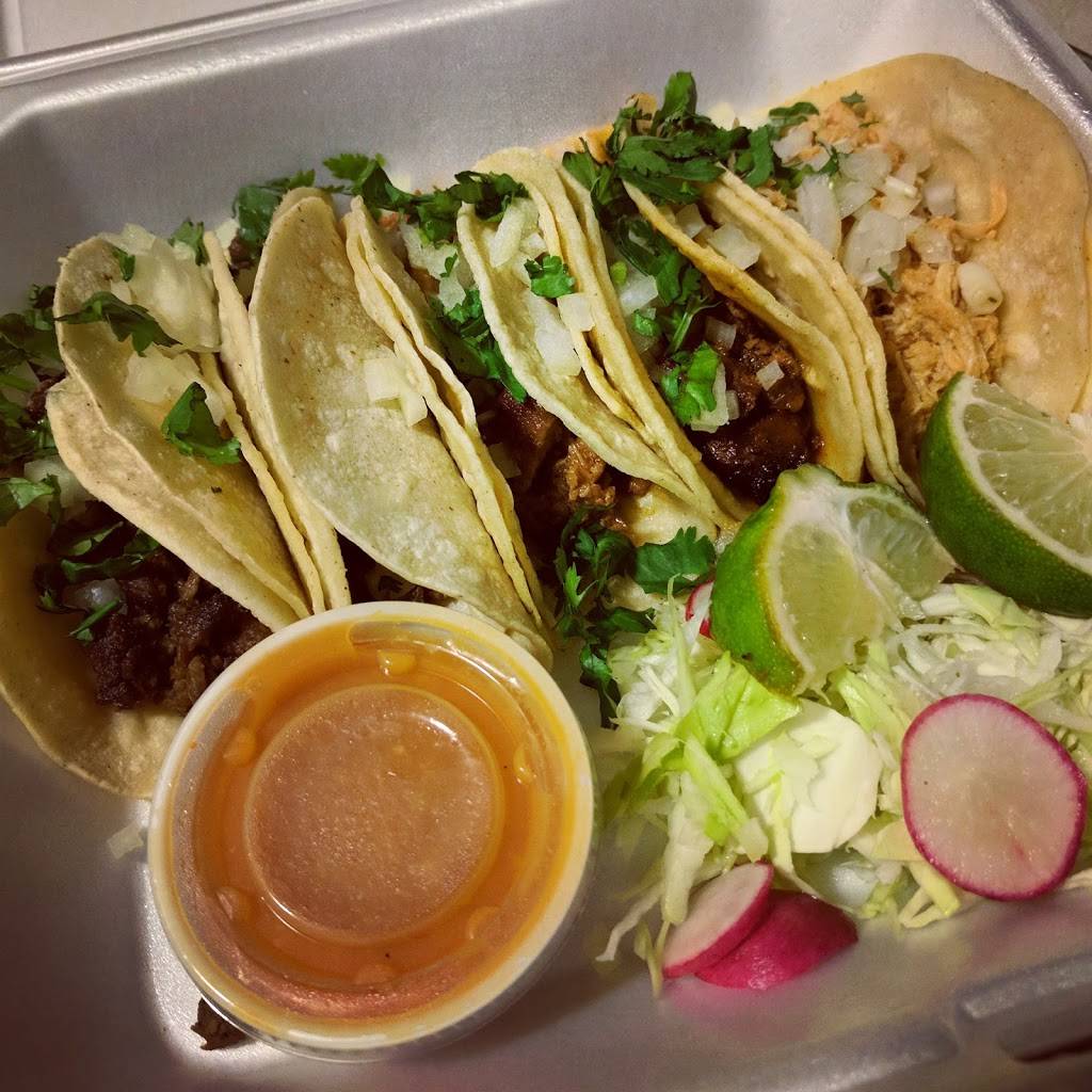 El Poblano Mobile | restaurant | 230 N Chelton Rd, Colorado Springs, CO 80909, USA | 7192094385 OR +1 719-209-4385