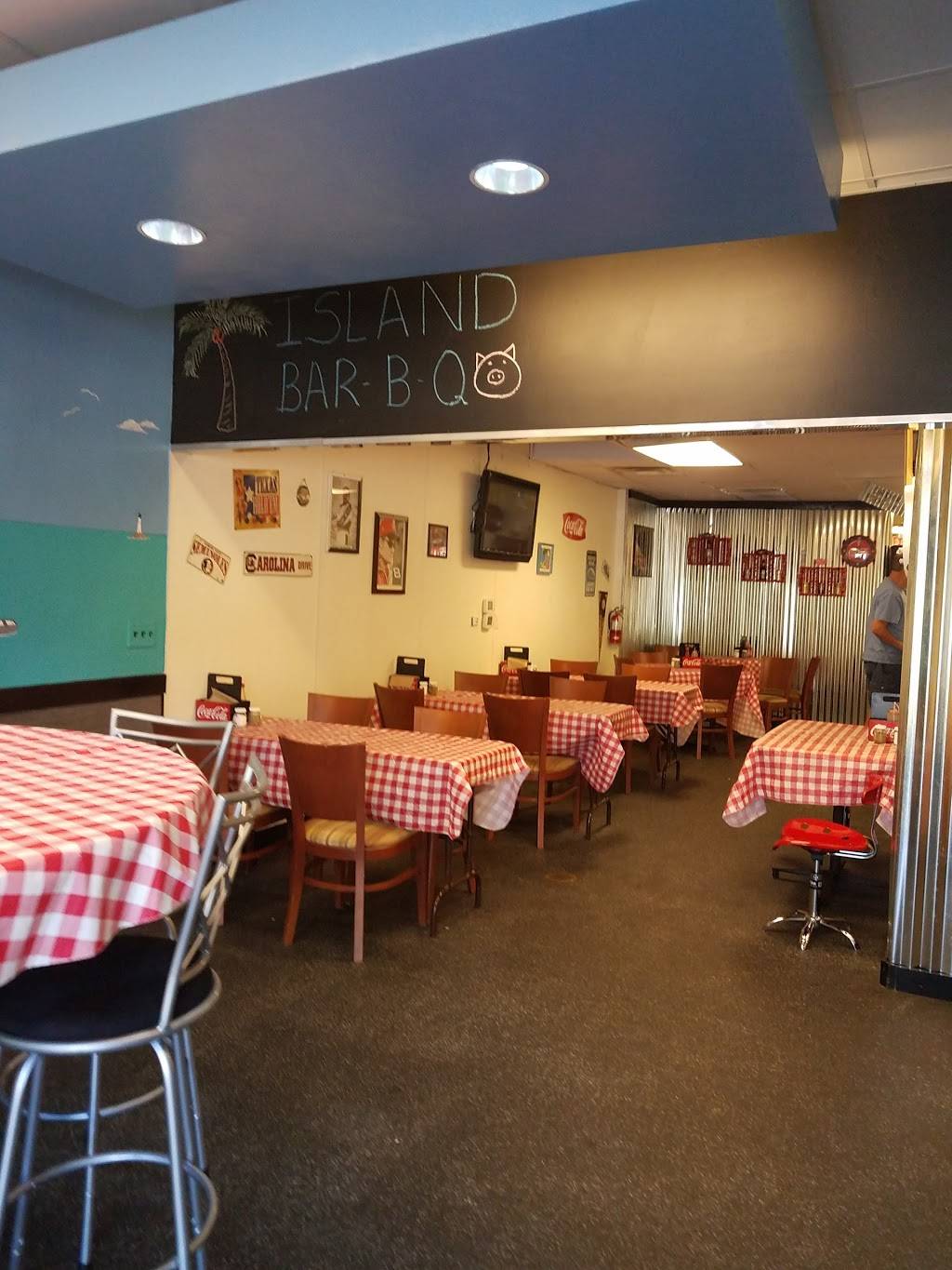Island Bar-B-Q | restaurant | 1925 S 14th St #5, Fernandina Beach, FL 32034, USA | 9046247811 OR +1 904-624-7811
