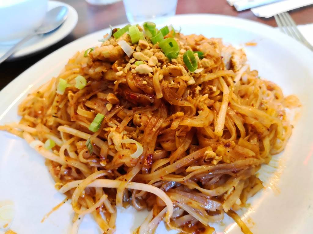 Thai House Restaurant | restaurant | 187 Telegraph Rd, Bellingham, WA 98226, USA | 3607345111 OR +1 360-734-5111