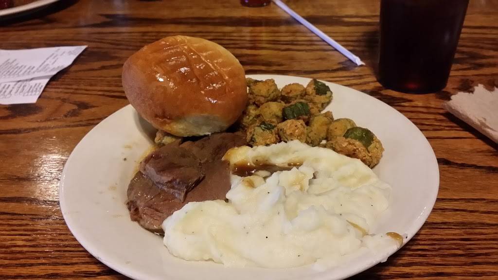 Farmstead Restaurant | restaurant | 142 S McCrary Rd, Columbus, MS 39702, USA | 6622408860 OR +1 662-240-8860