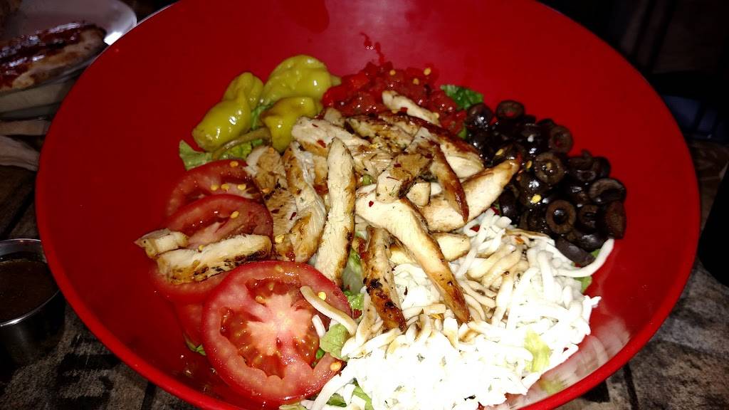 Cosa Nostra Pizzeria | meal delivery | 16607 Huebner Rd, San Antonio, TX 78248, USA | 2104921141 OR +1 210-492-1141