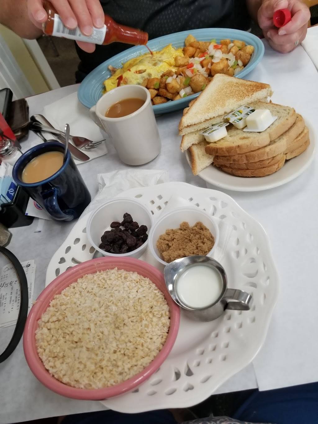 Village Eatery | restaurant | 221 N Glendora Ave, Glendora, CA 91741, USA | 6268521777 OR +1 626-852-1777