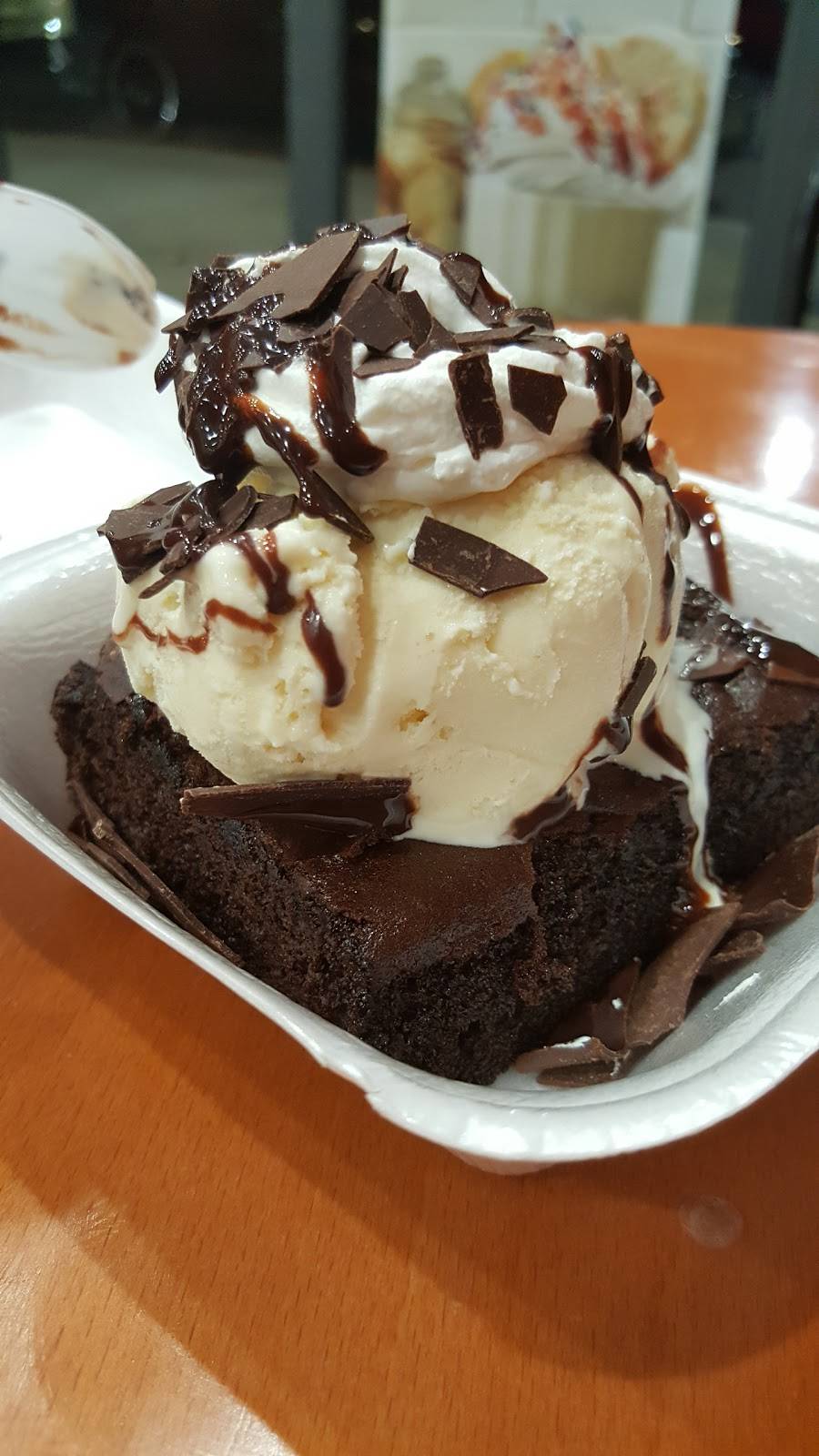 Cold Stone Creamery | bakery | 2774 E Fowler Ave, Tampa, FL 33612, USA | 8139750102 OR +1 813-975-0102